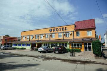 Фото Отель JJ Hotel г. Виноградов 1